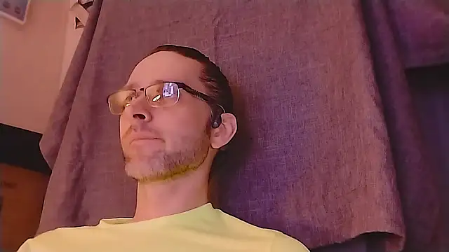 Snapshot of barebearstudio chatting on 04-06-26, 08:04 barebearstudio online show from 04-06-26, 08:04