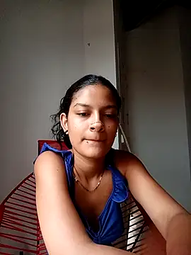 Snapshot of Lyra_Siren chatting on 04-21-26, 11:39 Lyra Siren online show from 04-21-26, 11:39