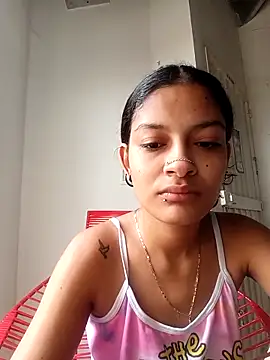 Snapshot of Lyra_Siren chatting on 04-16-26, 02:07 Lyra Siren online show from 04-16-26, 02:07