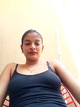 Snapshot of Lyra_Siren chatting on 04-19-26, 06:43 Lyra Siren online show from 04-19-26, 06:43