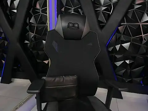 Snapshot of AbbyRogers1 chatting on 04-03-26, 04:52 AbbyRogers1 online show from 04-03-26, 04:52