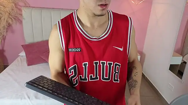 jhan vassilis online show from 04-01-26, 01:41