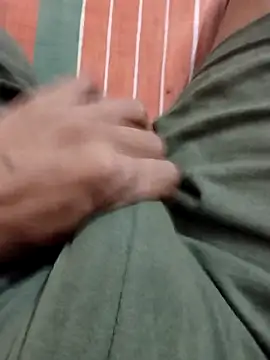 Snapshot of Daddy_004__ chatting on 04-04-26, 02:12 Daddy 004 online show from 04-04-26, 02:12