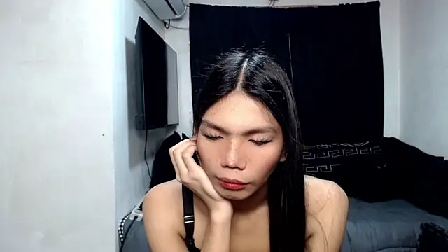 hikarilust23xx online show from 04-17-26, 06:00