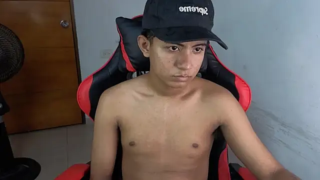 darknigthx online show from 04-05-26, 03:46