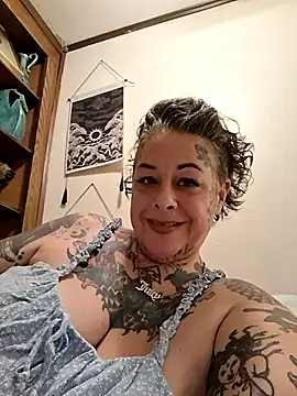 Kitty bang online show from 04-18-26, 02:47