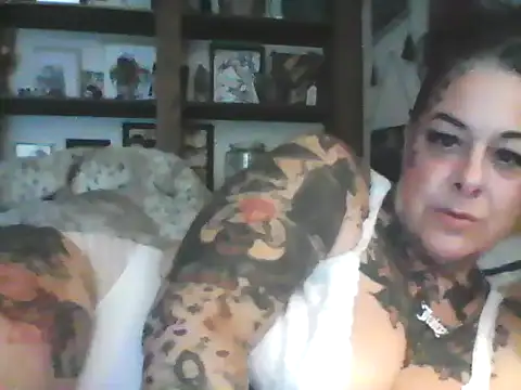 Kitty bang online show from 04-23-26, 08:32