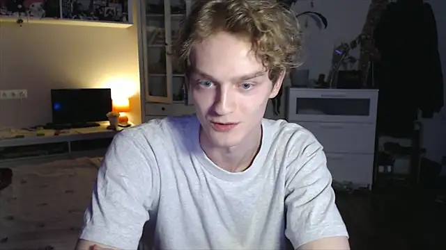 Snapshot of Daniel_Yumm chatting on 04-03-26, 06:58 Daniel Yumm online show from 04-03-26, 06:58