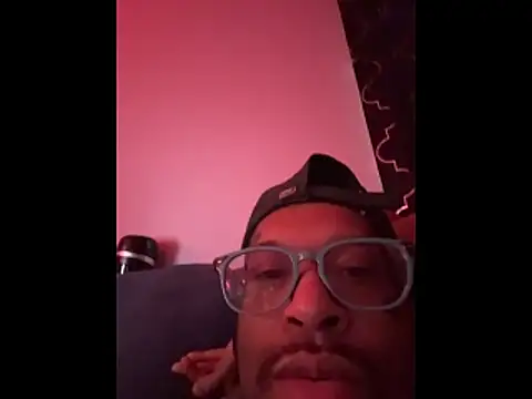 Snapshot of JRNBLU44 chatting on 04-04-26, 06:47 JRNBLU44 online show from 04-04-26, 06:47