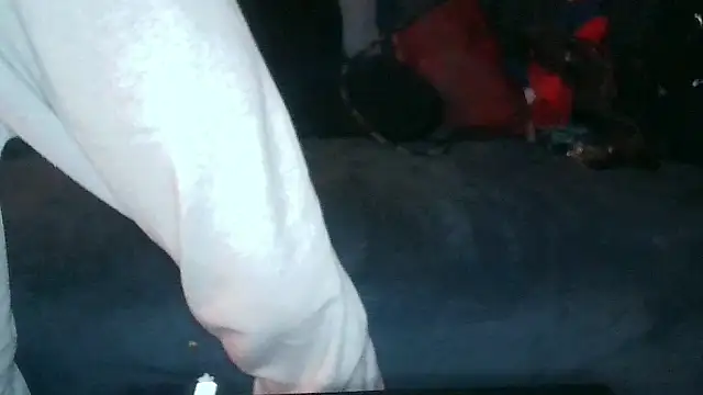 Snapshot of JRNBLU44 chatting on 04-11-26, 09:18 JRNBLU44 online show from 04-11-26, 09:18