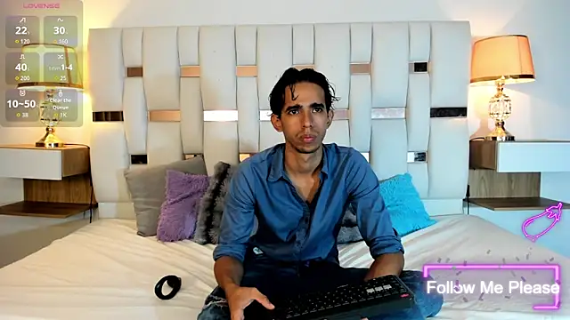 Snapshot of Alessandro_Abruzzo chatting on 04-03-26, 03:46 Alessandro Abruzzo online show from 04-03-26, 03:46