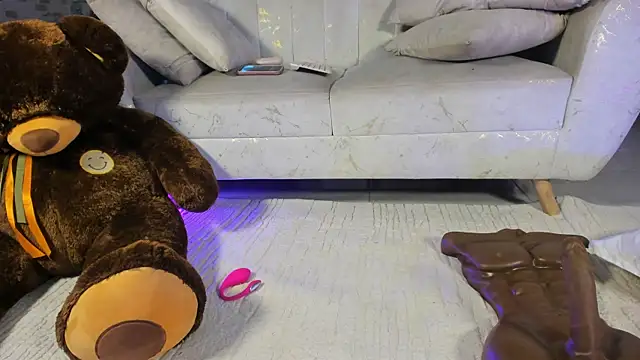 Rolyloren1 online show from 05-23-26, 03:33