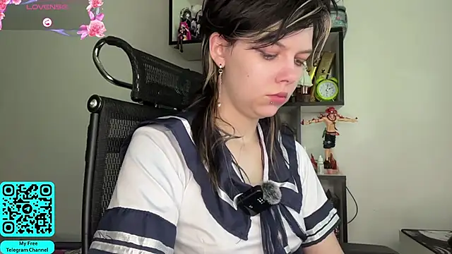 MadalynNosel online show from 06-14-26, 07:09