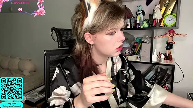 MadalynNosel online show from 05-29-26, 07:03
