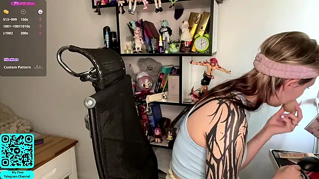 MadalynNosel online show from 05-08-26, 07:12
