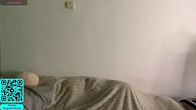 MadalynNosel online show from 06-17-26, 07:08