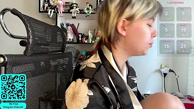 MadalynNosel online show from 04-08-26, 07:10