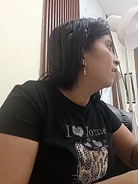Snapshot of SofiaMendez1_ chatting on 06-03-26, 01:23 SofiaMendez1 online show from 06-03-26, 01:23