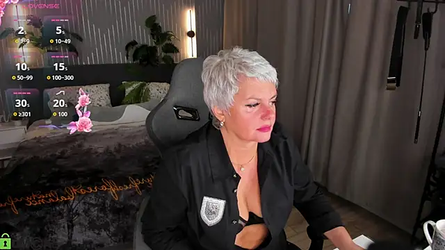 Snapshot of Linda_Zef1r chatting on 05-09-26, 01:20 Linda Zef1r online show from 05-09-26, 01:20