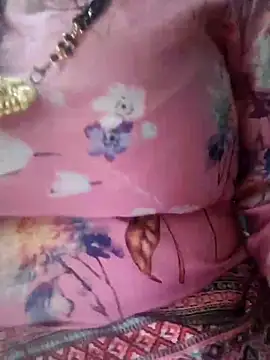 Snapshot of husn_ki_Malika chatting on 05-29-26, 07:36 husn ki Malika online show from 05-29-26, 07:36