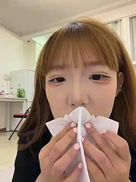 linlian3 online show from 04-06-26, 06:42