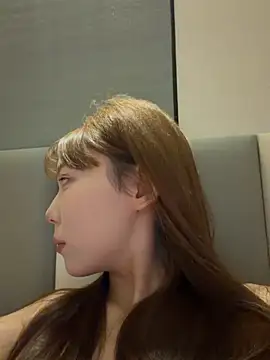 linlian3 online show from 04-20-26, 08:32