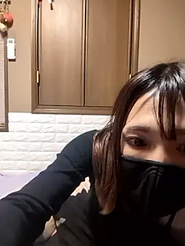 Snapshot of mikuchi1019 chatting on 05-02-26, 10:26 mikuchi1019 online show from 05-02-26, 10:26
