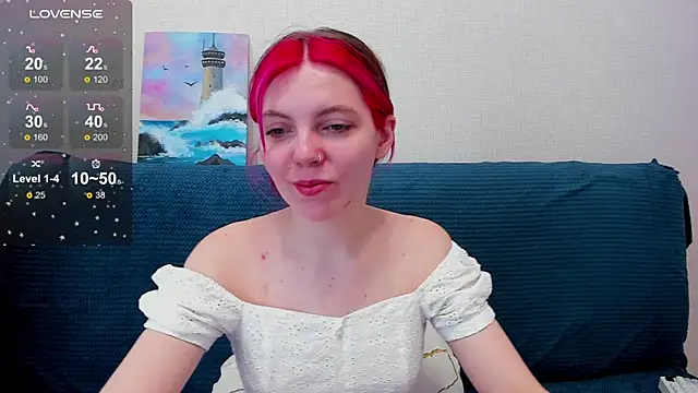 Snapshot of Marie_Reyess chatting on 06-18-26, 08:13 Marie Reyess online show from 06-18-26, 08:13