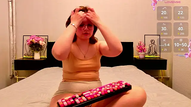 Snapshot of Nika_Vibe chatting on 04-03-26, 02:07 Nika Vibe online show from 04-03-26, 02:07