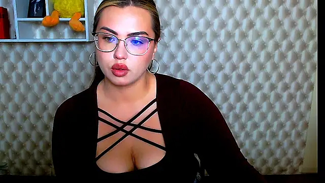 Snapshot of AminaSoul_ chatting on 05-29-26, 07:14 AminaSoul online show from 05-29-26, 07:14