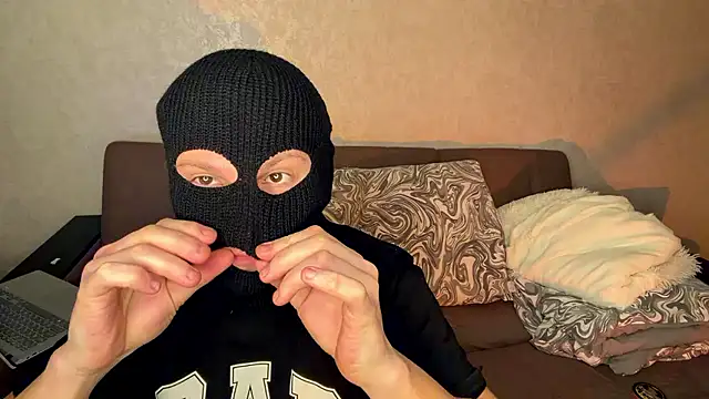 Snapshot of PamelaCouple_ chatting on 04-02-26, 01:51 PamelaCouple online show from 04-02-26, 01:51