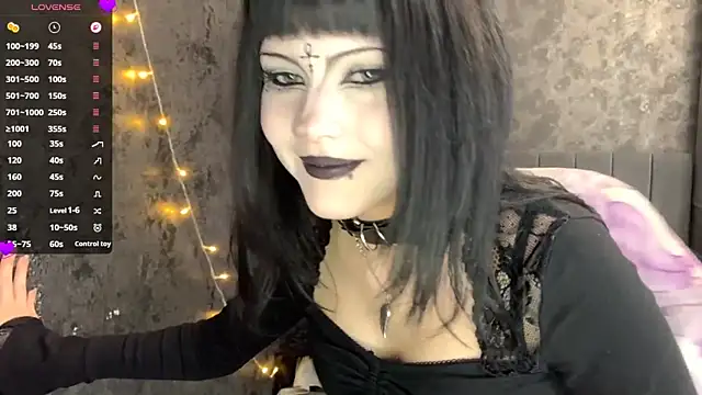 EmilyEmbears online show from 06-12-26, 06:33