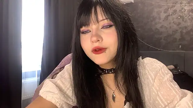 Snapshot of EmilyEmbears chatting on 04-14-26, 05:56 EmilyEmbears online show from 04-14-26, 05:56