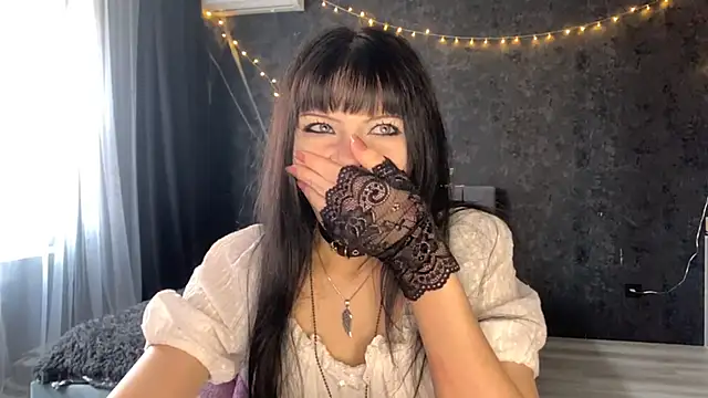 Snapshot of EmilyEmbears chatting on 05-07-26, 05:44 EmilyEmbears online show from 05-07-26, 05:44