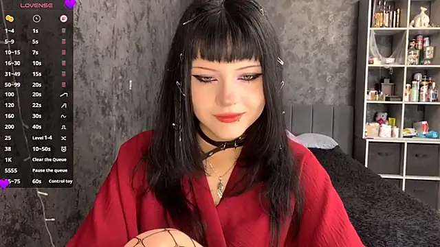 EmilyEmbears online show from 06-02-26, 07:30