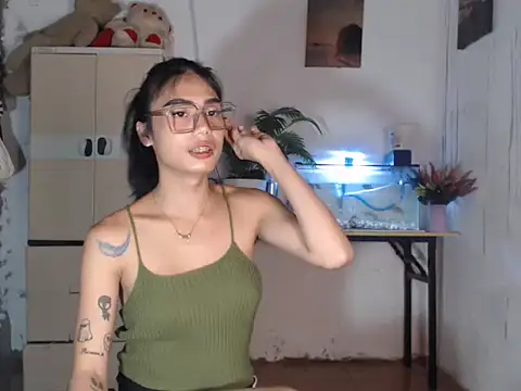 Snapshot of Martha4you chatting on 06-20-26, 08:30 Martha4you online show from 06-20-26, 08:30
