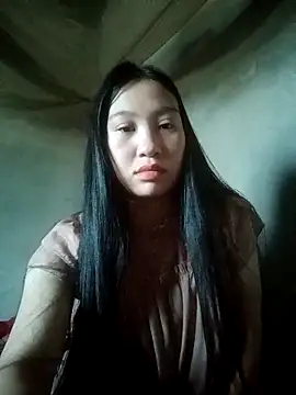 lucynguyen2 online show from 04-03-26, 02:18