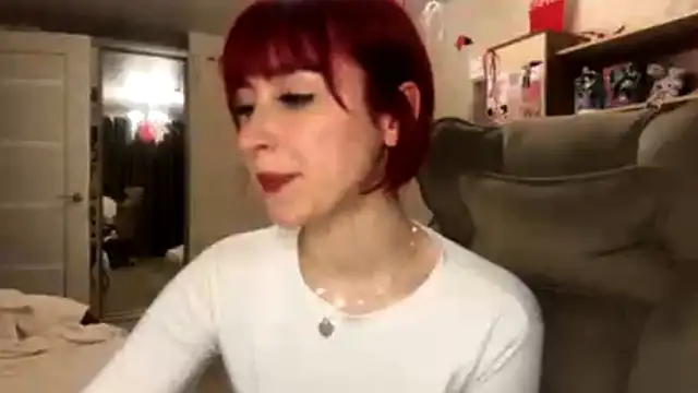 Snapshot of CindyHouse chatting on 05-10-26, 08:22 CindyHouse online show from 05-10-26, 08:22