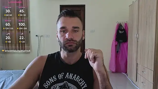 Snapshot of DaddySlava chatting on 08-04-26, 04:39 DaddySlava online show from 08-04-26, 04:39