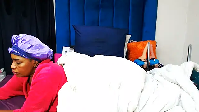 Freakyslut-39 online show from 06-14-26, 07:04