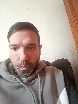 Snapshot of olivaissul chatting on 04-15-26, 12:53 olivaissul online show from 04-15-26, 12:53