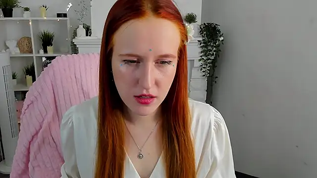 Snapshot of EvaBellea chatting on 04-07-26, 02:52 EvaBellea online show from 04-07-26, 02:52