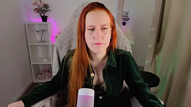 EvaBellea online show from 04-11-26, 07:45