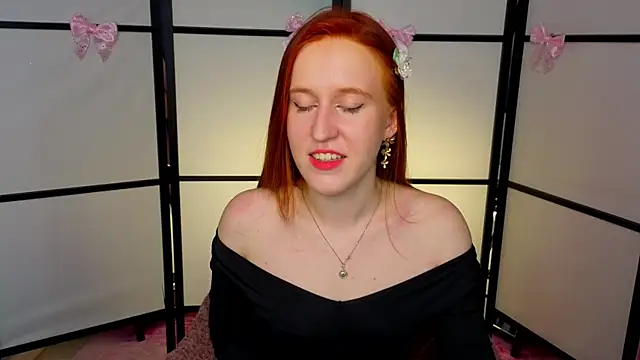 EvaBellea online show from 05-09-26, 01:47