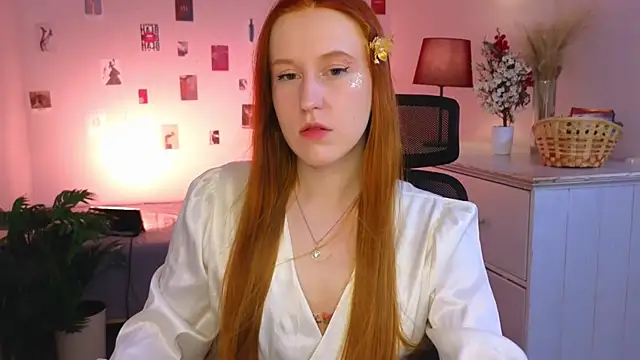 EvaBellea online show from 05-10-26, 02:08