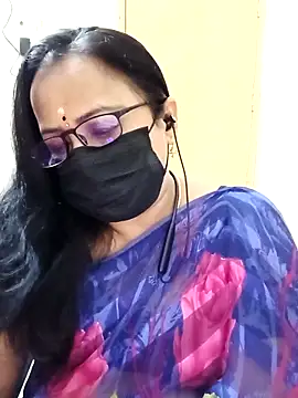 monisha cam online show from 04-09-26, 04:24