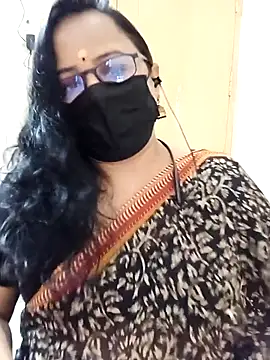 monisha cam online show from 04-30-26, 10:55