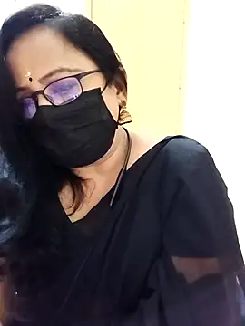 monisha cam online show from 04-28-26, 06:12