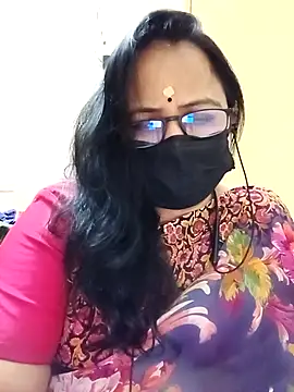 monisha cam online show from 04-17-26, 07:06