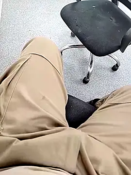 samosa7678 online show from 04-12-26, 01:36